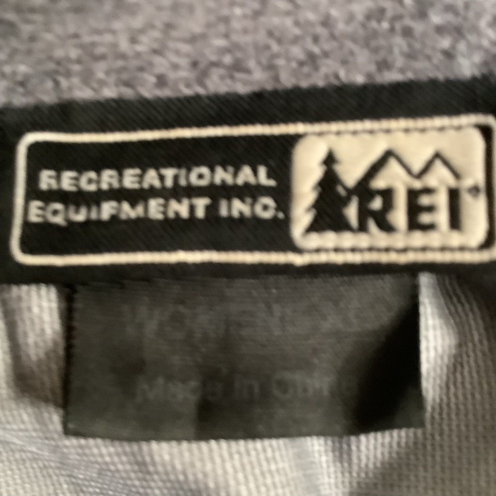 Rei E1 Elements Dark Red & Black Tech XL Waterproof Rain Jacket Removable Hood - Picture 10 of 16